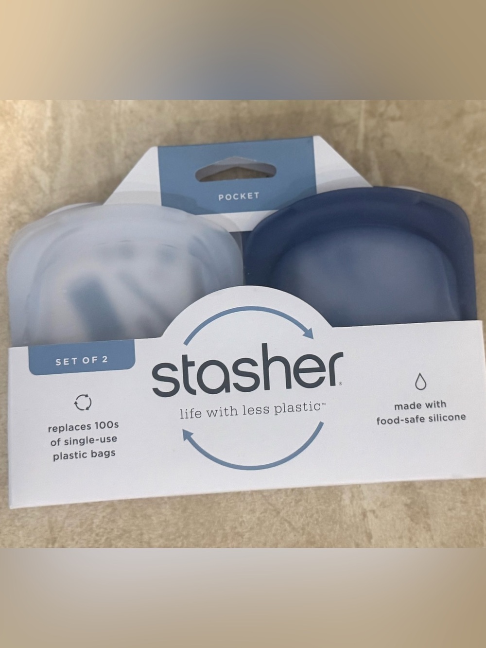 Stasher™ Stand Up 1/2 Gallon, 2 Cup Bowl, 2 sandwich, 1 snack & 2 Pocket Size - Picture 7 of 8